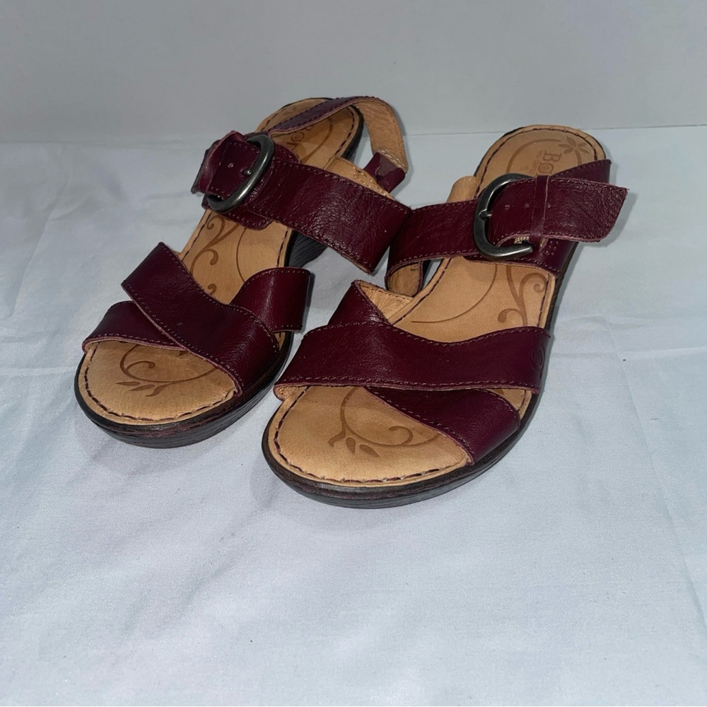 Born Women's Burgundy Leather Buckle-Strap Comfort Sandals
